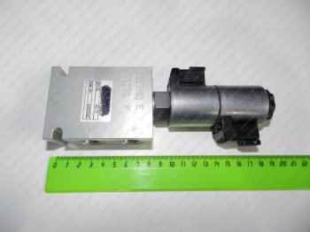 31LM-20040 HYUNDAI LODER QUICK COUPLER VALFİ